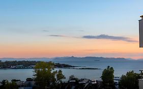 Four Seasons Sea View Apartment